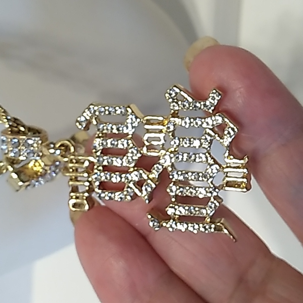 Only God Can Judge Me & 24 " Rope Chain Necklace and Praying Hands Iced Pendant - Picture 3 of 7